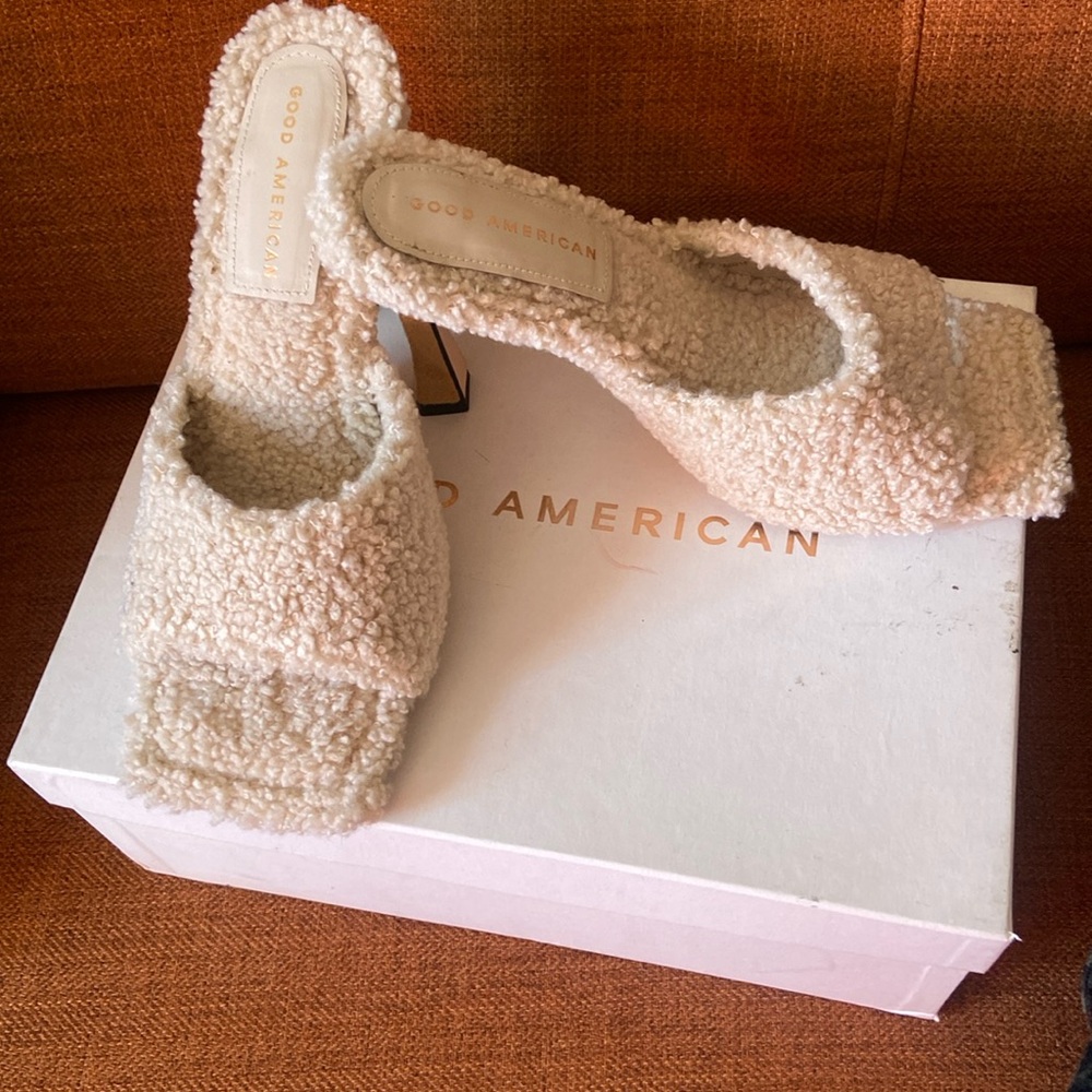 Good American cream Sherpa shoes